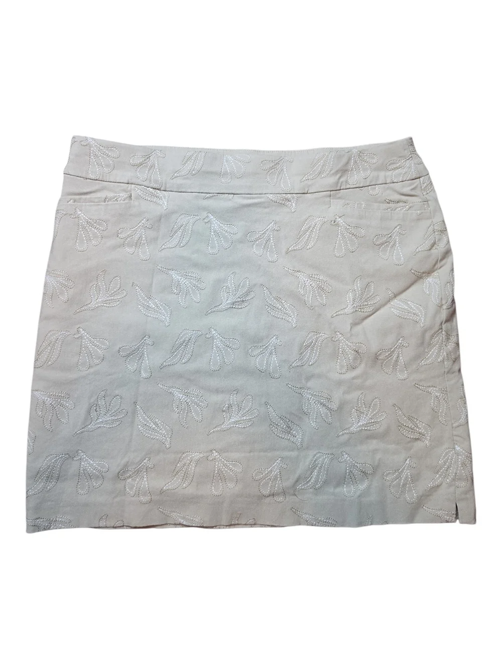 CHICO’S‎ | Minimalist Embroidered Leaves Pull On Khaki Skort Skirt Pockets  | 10